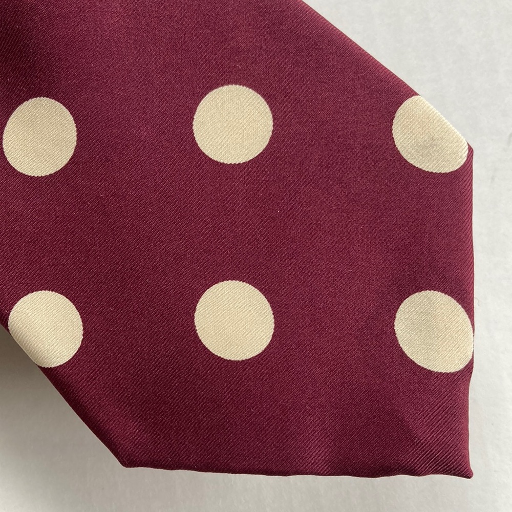 Vintage Mario Valentino Burgundy w/ Cream Polka Dot Mens Silk Tie